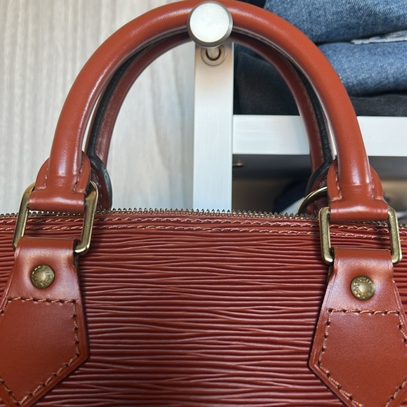 Vintage Authentic Louis Vuitton epi alma PM Kenyan brown - Edited no Strap - Picture 5 of 12
